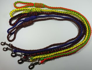 Paracord dog leads