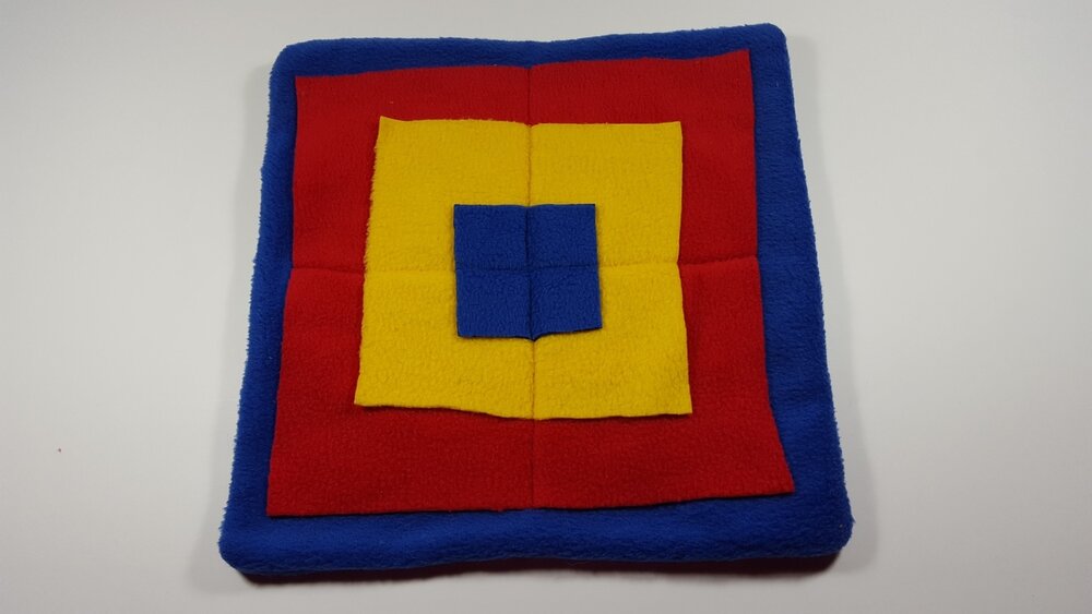 Snuffelkleed met 1 puzzel